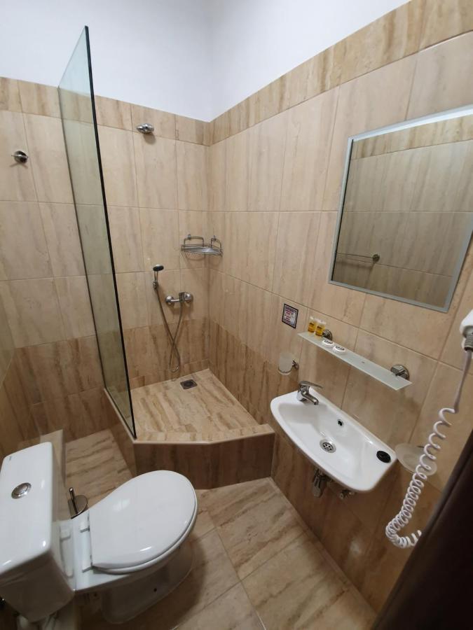 Athens Center Solomou Rooms ภายนอก รูปภาพ